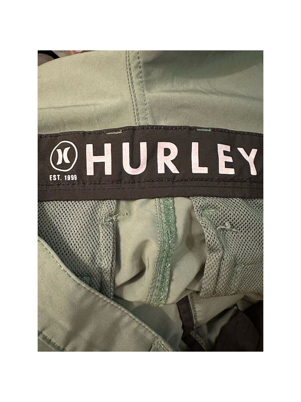 Hurley Men's Chino Shorts Size 34 Olive Green Casual Flat Front - Picture 5 of 7